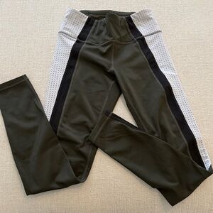 Athleta yoga pants